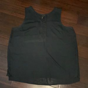 Black sleeveless tank with button detail